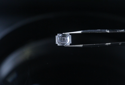 闪测案例丨透明工件尺寸检测问题多多？QM系列闪测仪助你一键搞定不犯难！